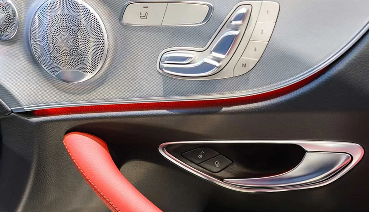 Car door panel